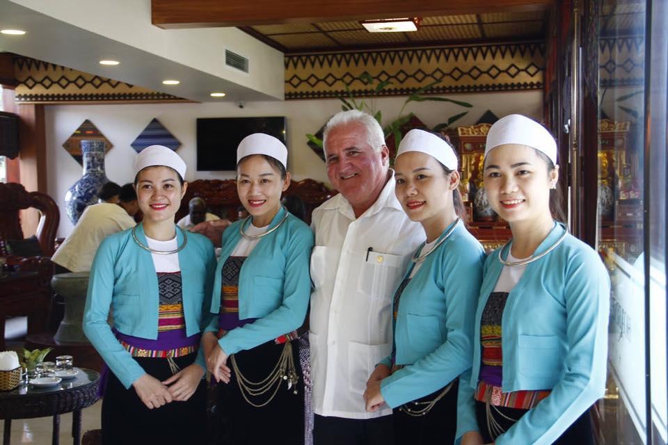 Hoa Binh Hotel Exterior foto