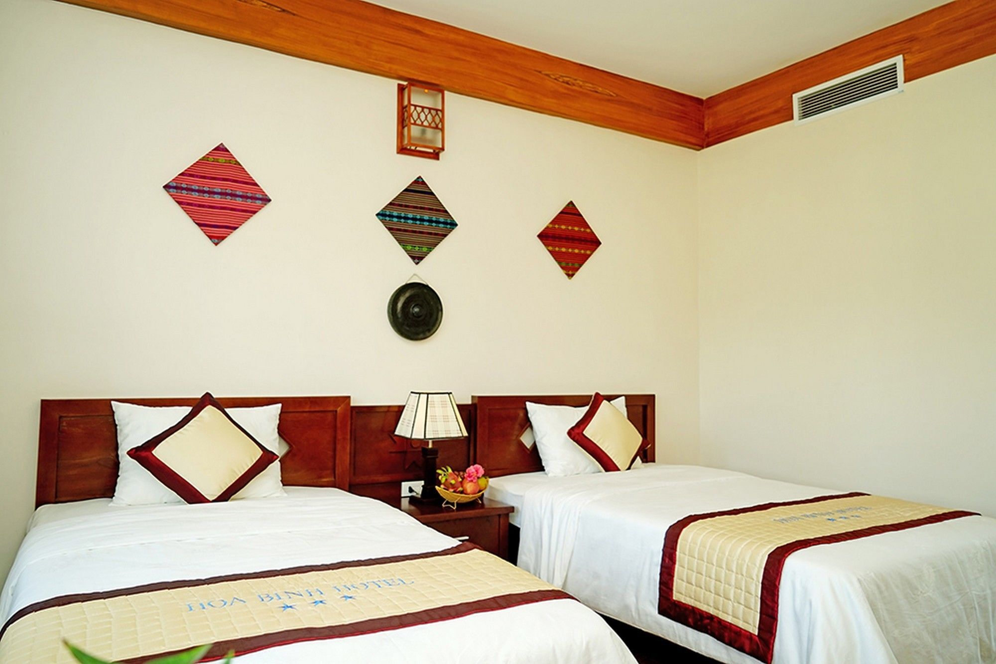 Hoa Binh Hotel Exterior foto