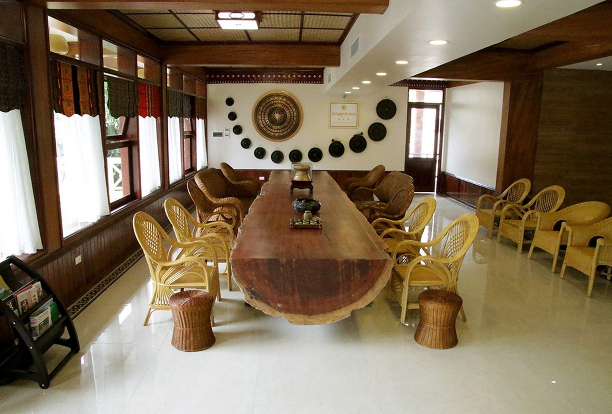 Hoa Binh Hotel Exterior foto